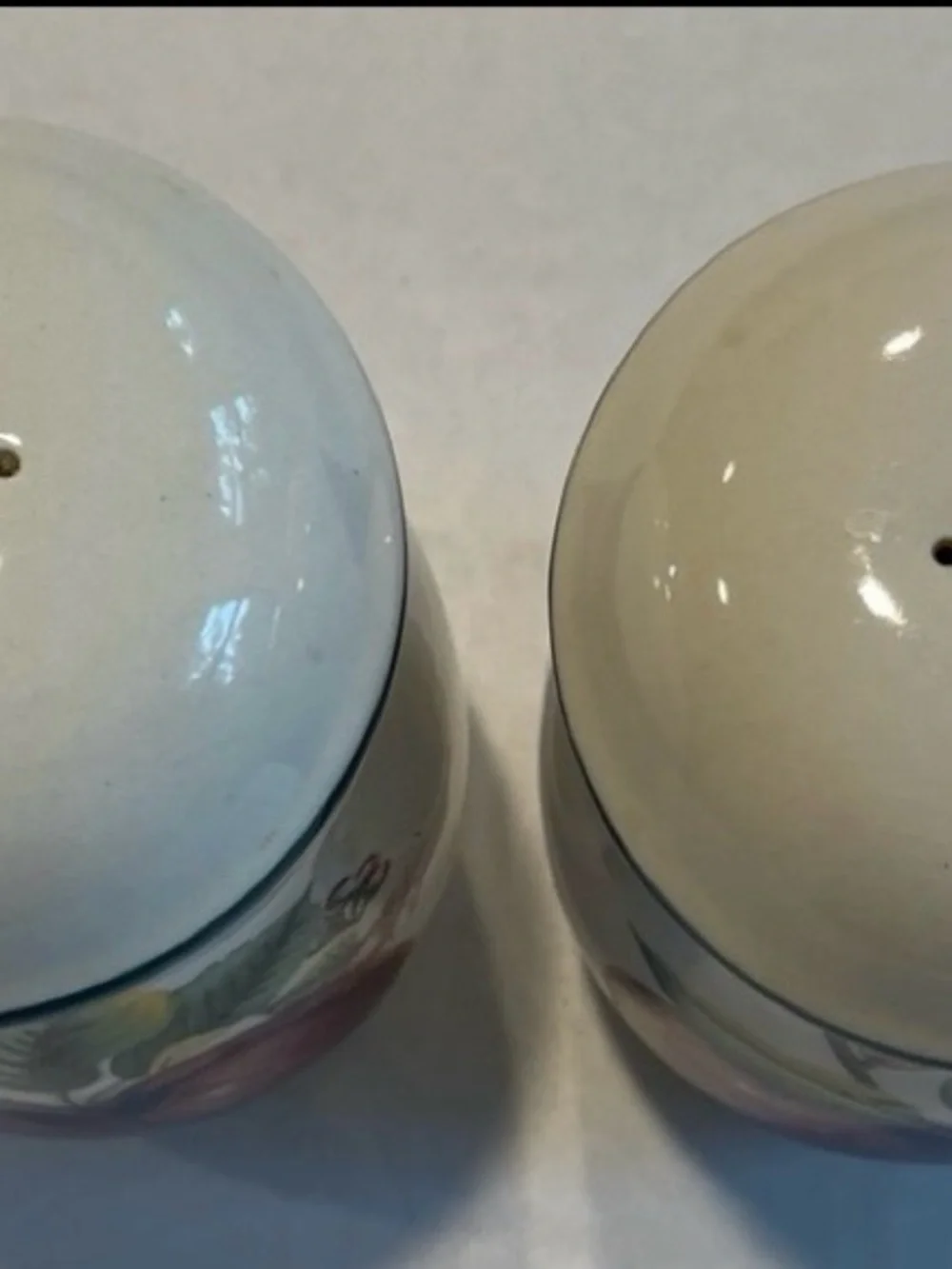 China Pearl Salt & Pepper Shaker Set, Red Apples both sides, Casual Collection.